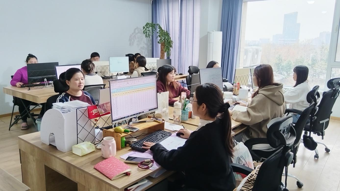 Qingdao LashBeauty Cosmetic Co. Ltd False Eyelashes