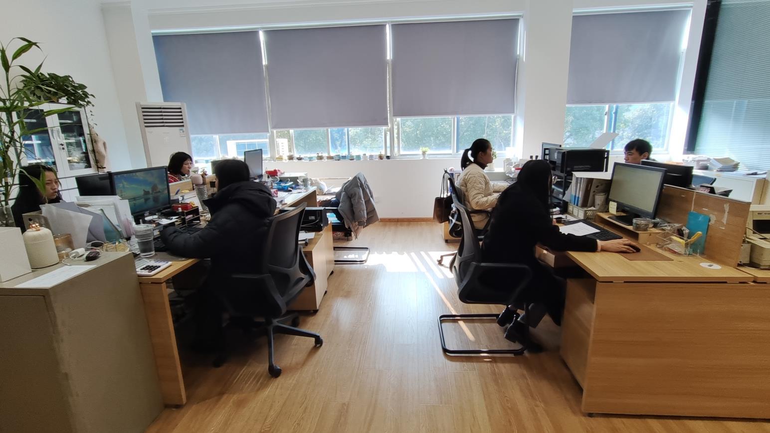 Ningbo Weifeng Image Equipment Group Co., Ltd. Video Tripods