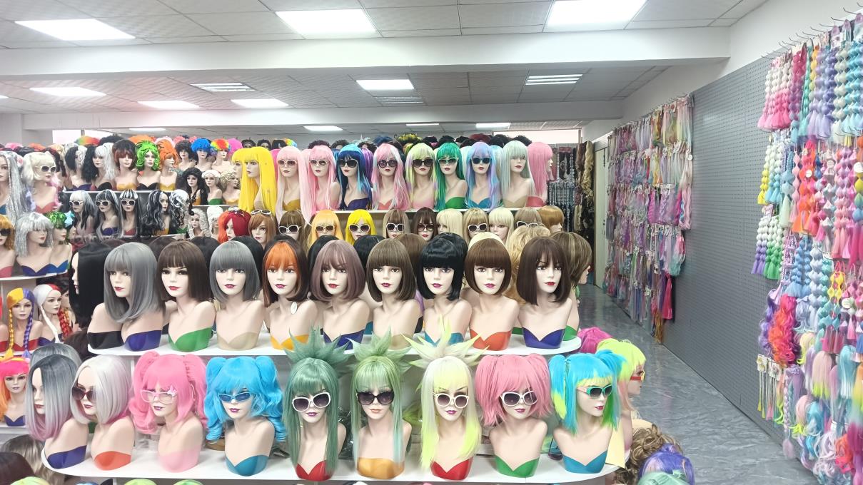 Dongyang Baiyun Anxin Wigs Factory Halloween Wigs