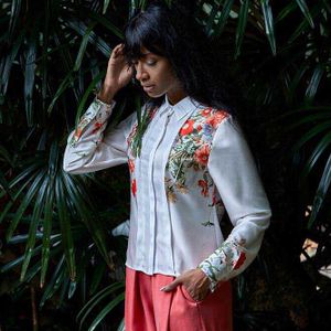 Izzie | Elegant Blouse
