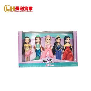 Fashion doll