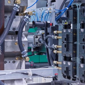 Injection Molding Machine
