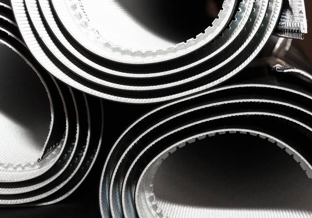 Light conveyor belts