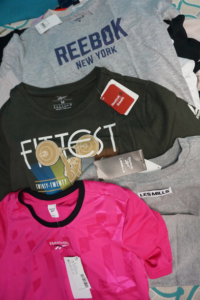 37pc Reebok Womens Tees & Jerseys