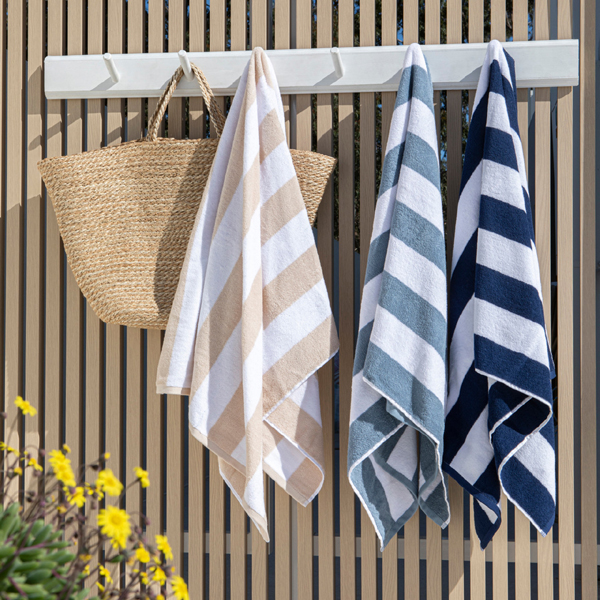 tex trend Beach Towel