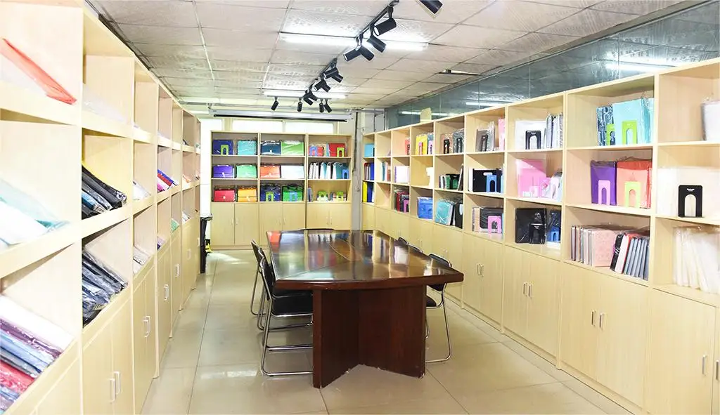 Dongguan Unus Plastic Technology Co., Ltd. plastic folders
