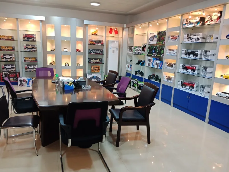 Shantou Chenghai Zhengguang Plastic Toys Co., Ltd. RC Stunt Cars