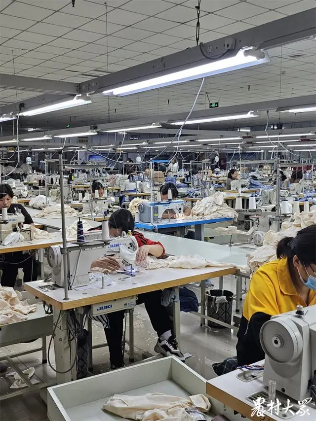 Beijing Ailishi International Trade Co., Ltd. Women's dresses