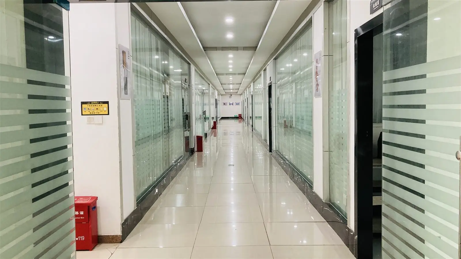 Huizhou Yixuan Electric Appliance Co.,Ltd. Air Purifiers