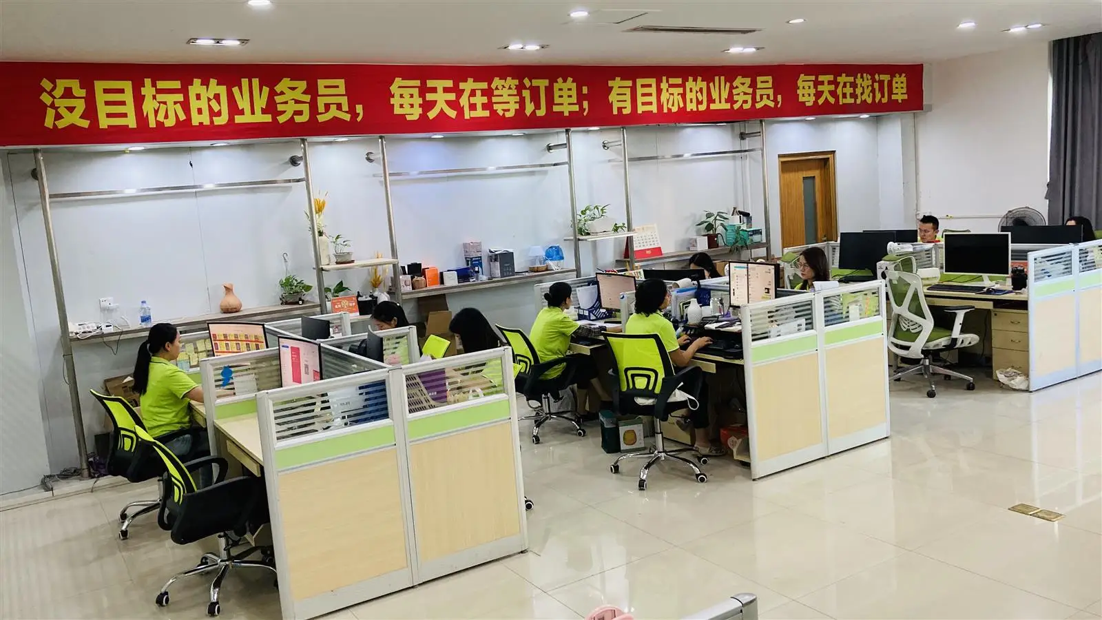 Huizhou Yixuan Electric Appliance Co.,Ltd. Aroma Diffusers