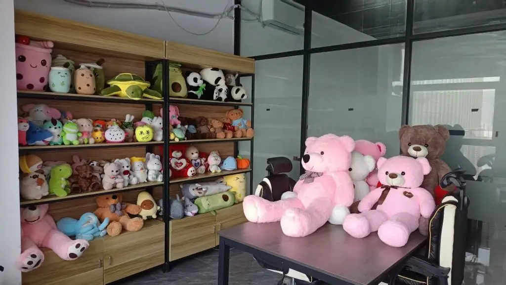 Hebei Xiongan Tongqu Trading Co., Ltd. Teddy Bear
