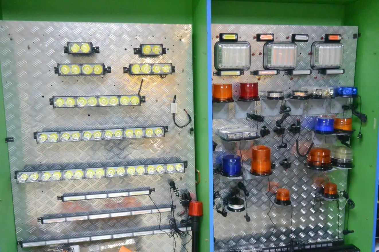 Dongguan City Xiongke Electronic Technology Co., Ltd. Warning lights