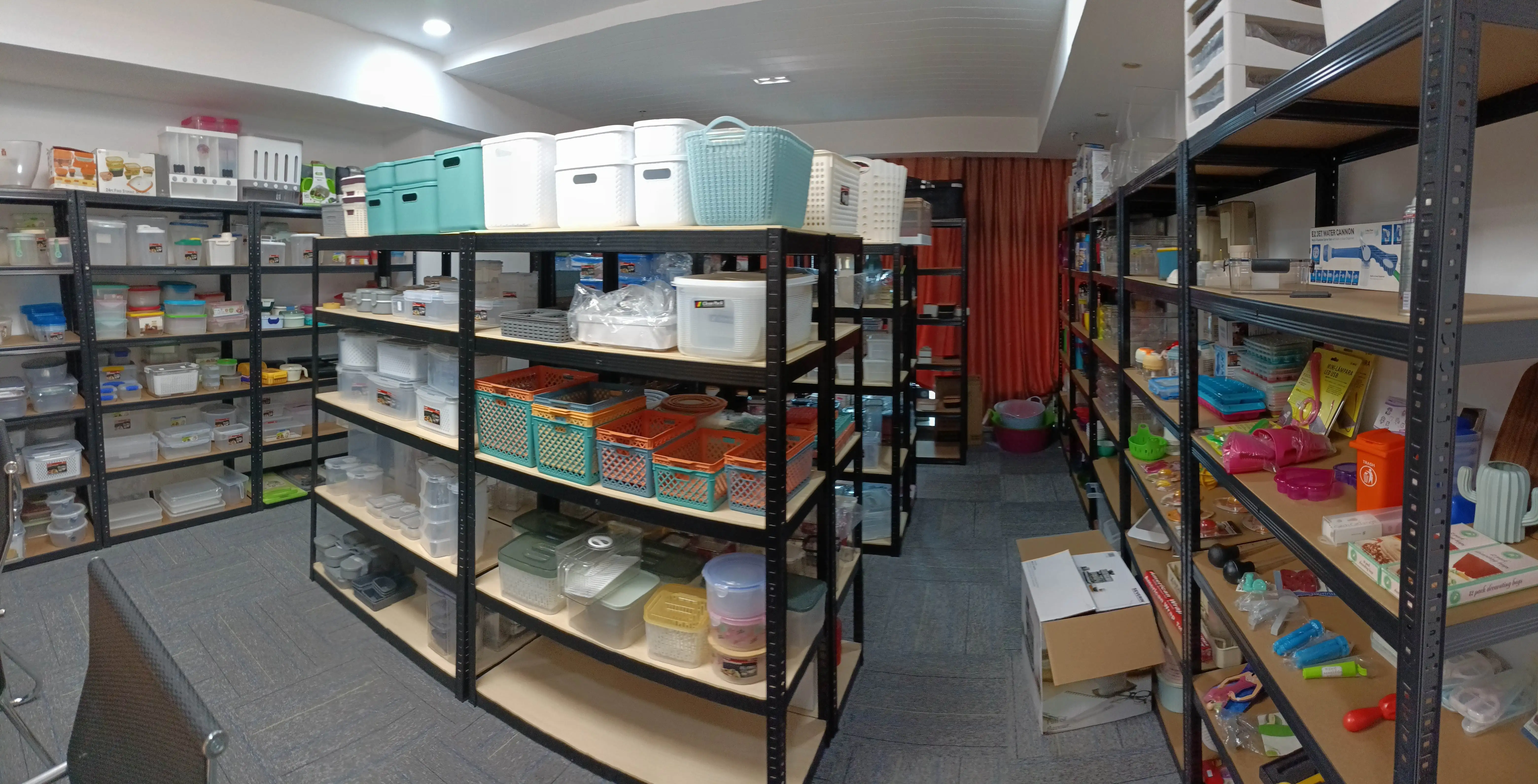 Ningbo Yinzhou Zhikai Trade Co., Ltd. silicone bakeware sets