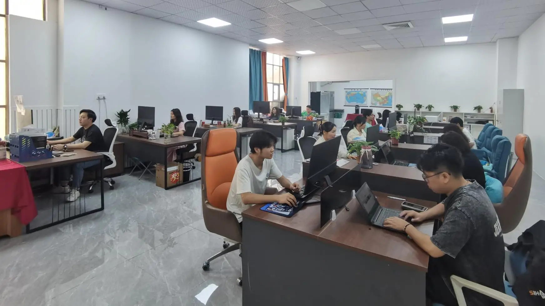 Guangzhou Siheda CNC Equipment Co., Ltd. factory image 2