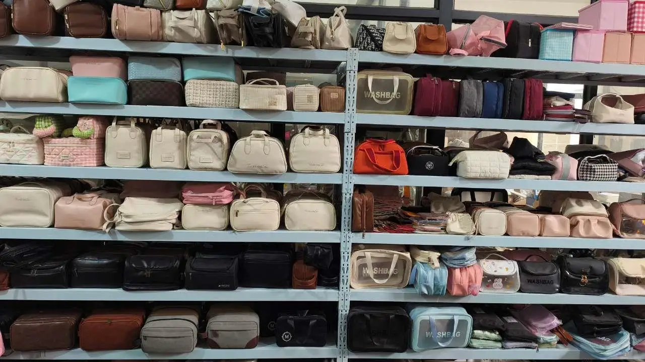 Yiwu Wenjie Bags Co., Ltd. Travel Bag