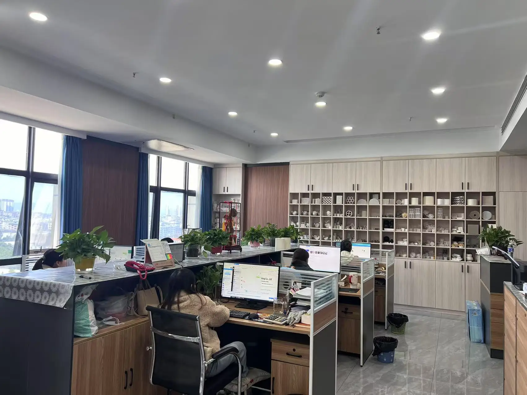 Pingxiang Zhongtai Environmental Chemical Packing Co., Ltd. factory image 2