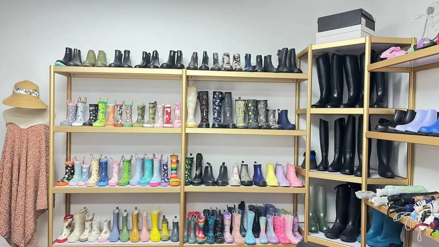 Hangzhou Jolly Accessories Co., Ltd. Rain Boots