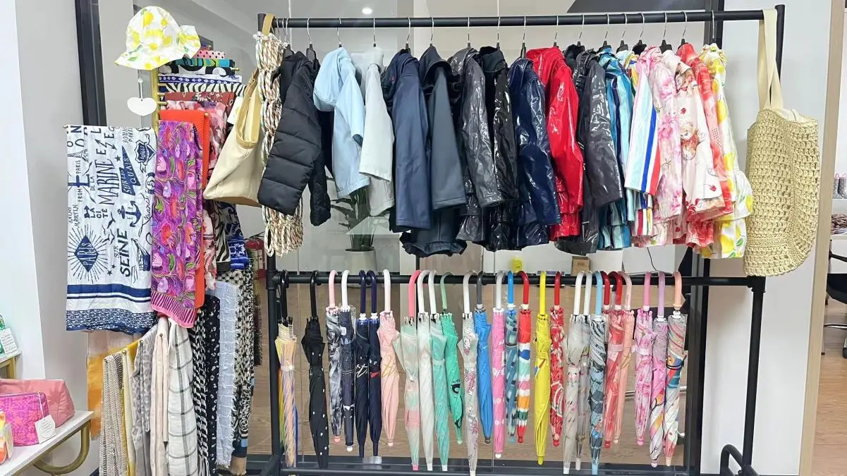 Hangzhou Jolly Accessories Co., Ltd. Scarves