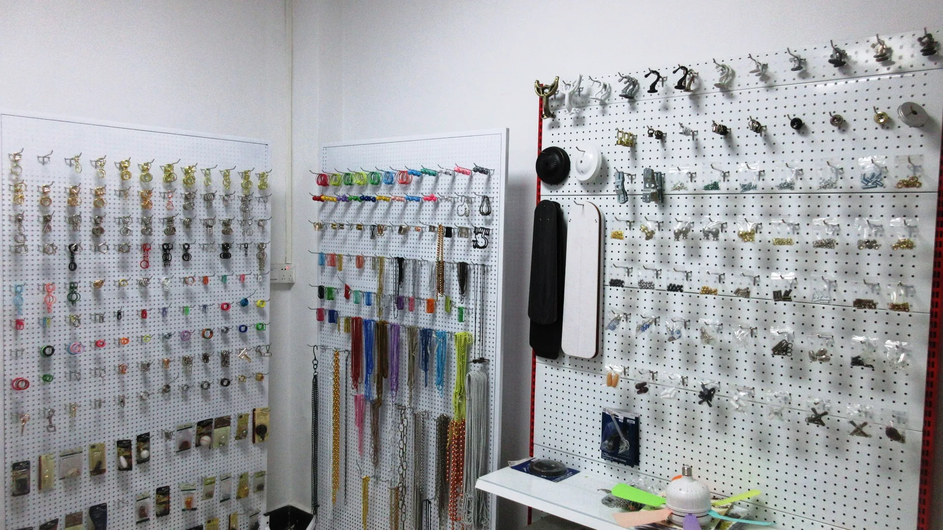 Dongguan Tong Wei Hardware Co., Ltd. Carabiner Keychain