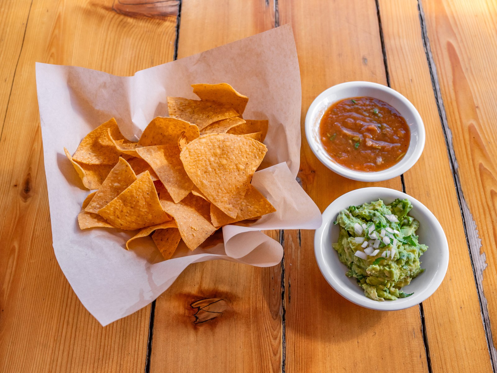 Chips & Guacamole & Salsa