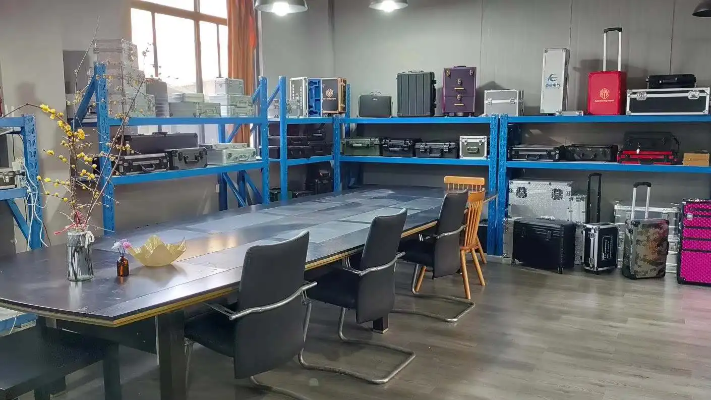Chengdu Rongye Xintong Electronic Technology Co., Ltd. Flight Case