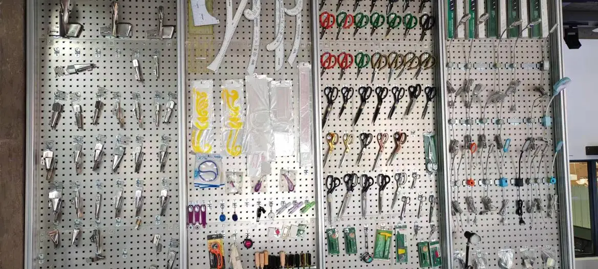 Dongyang Jinzhen Import & Export Co., Ltd. Industrial Sewing Machine Parts