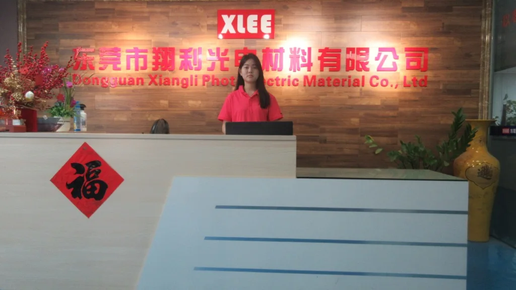 Dongguan Xiangli Photoelectric Material Co., Ltd. Silicone Bibs