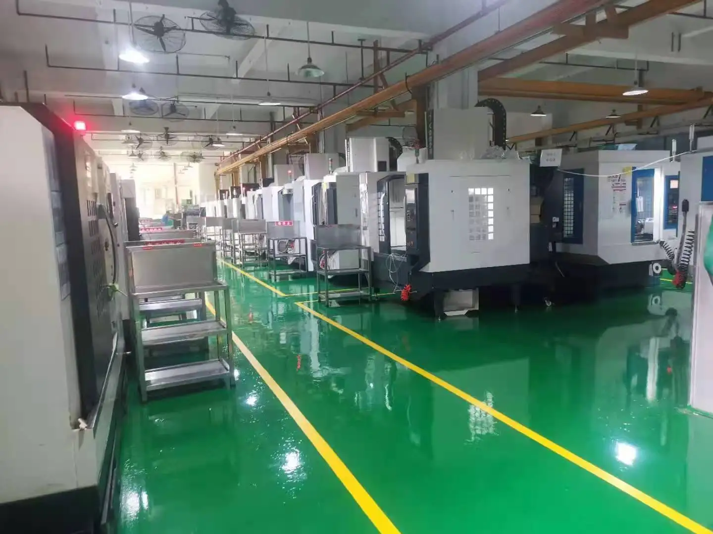 Shenzhen Xinfuhong Technology Co., Ltd. factory image 3