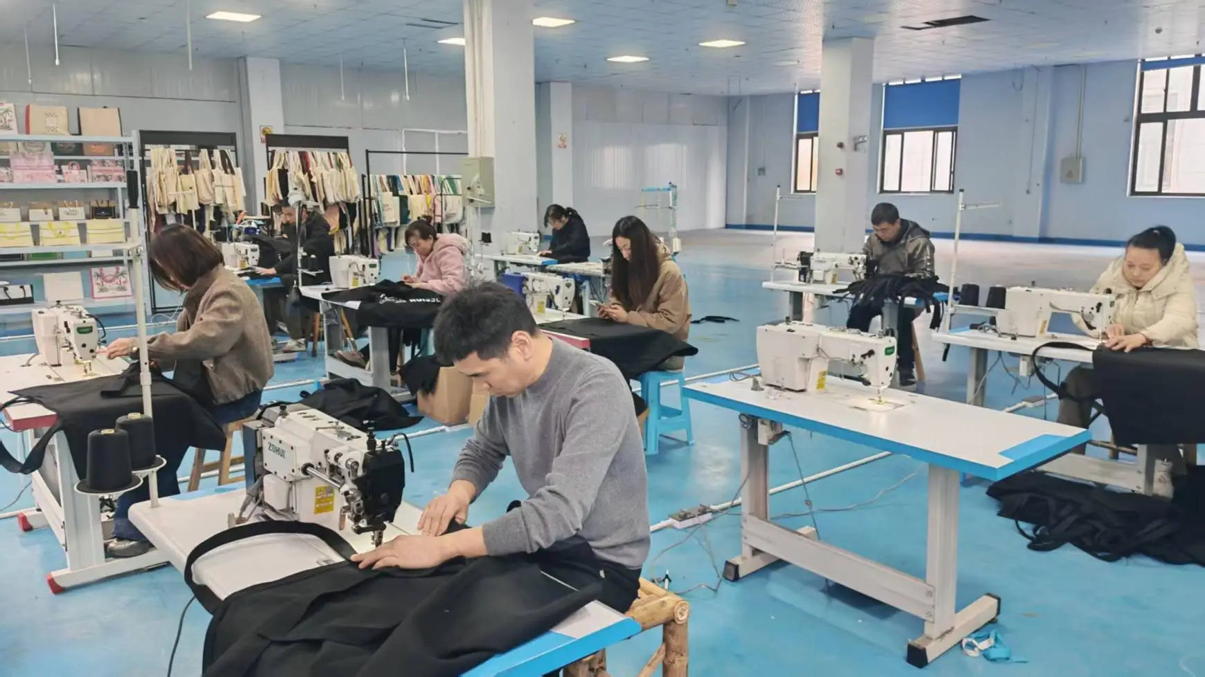 Cangnan Yage Bags Co., Ltd. Non Woven Bag