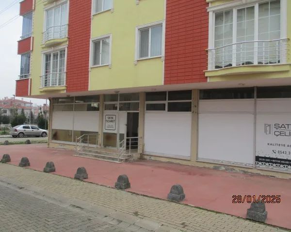d59ih0cs8i3c73cct0bg.webp
