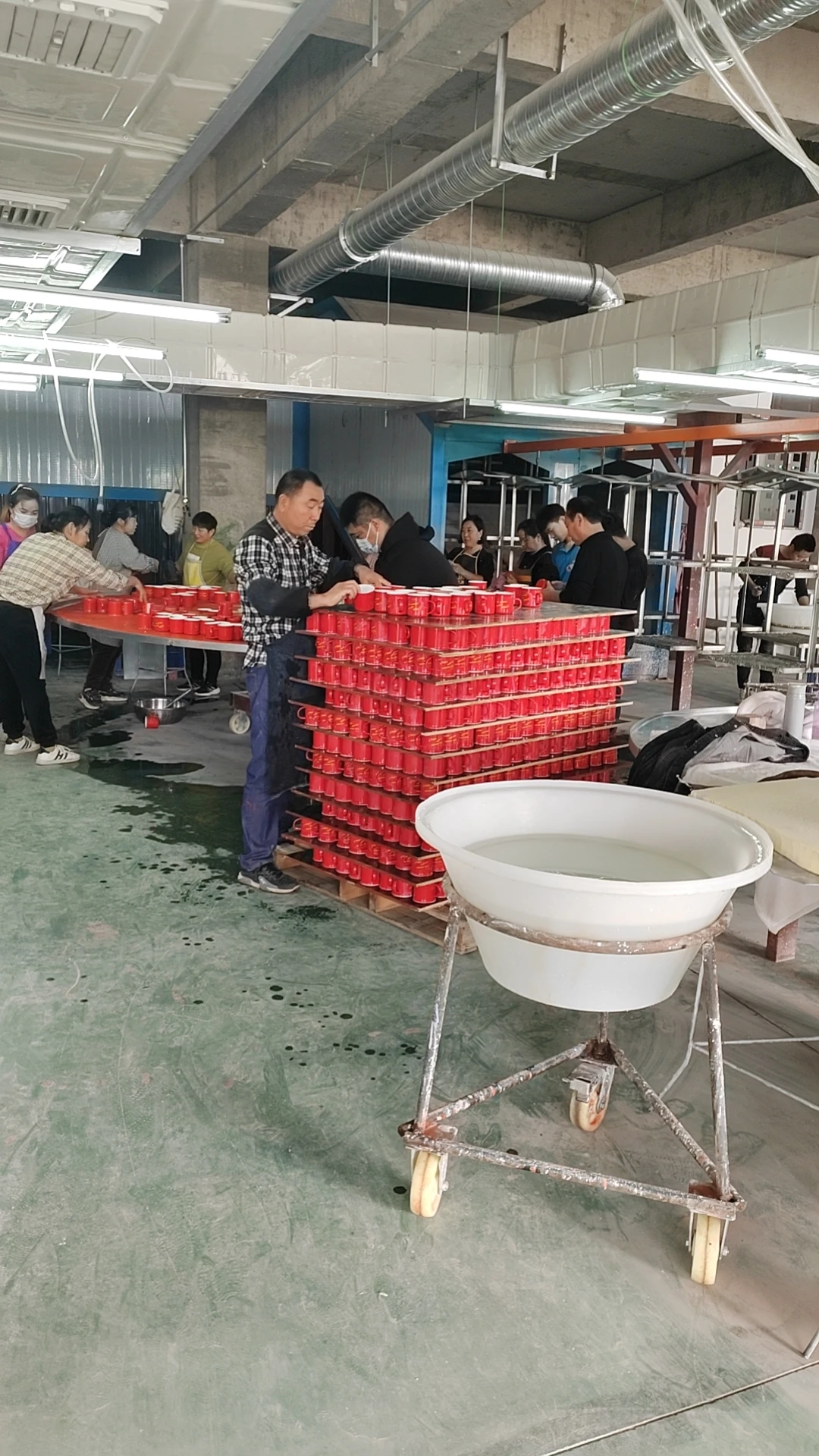 Yiwu Jiang Nan Household Products Co., Ltd. Enamel Casserole