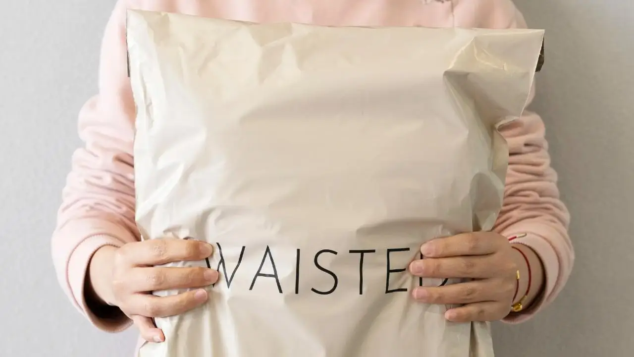 Shanghai Uprabbits Tech Co., Ltd. Paper Bags