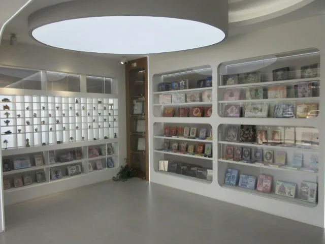 Shanghai Art Model Electronic & Technology Co., Ltd. Book Nook 3D Puzzle DIY