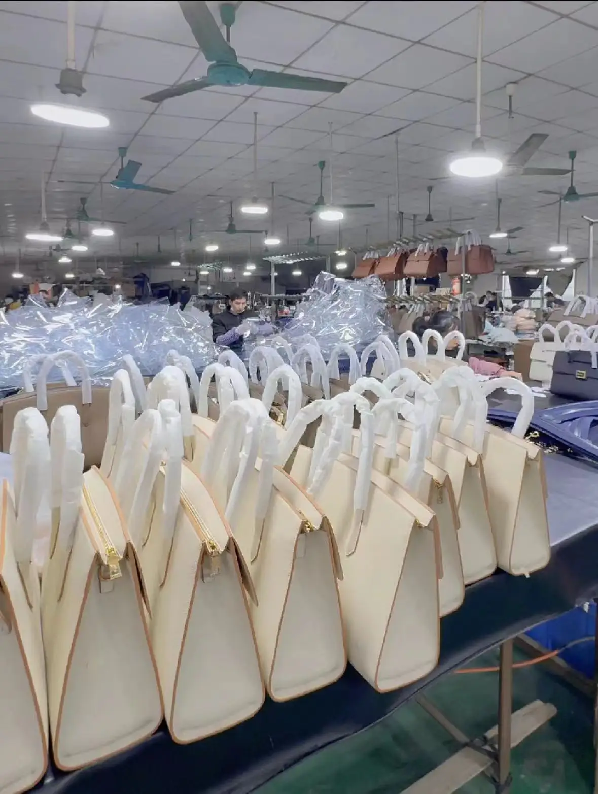 Sanming City Sanyuan District Lazy Sheep Trading Co., Ltd. loafers