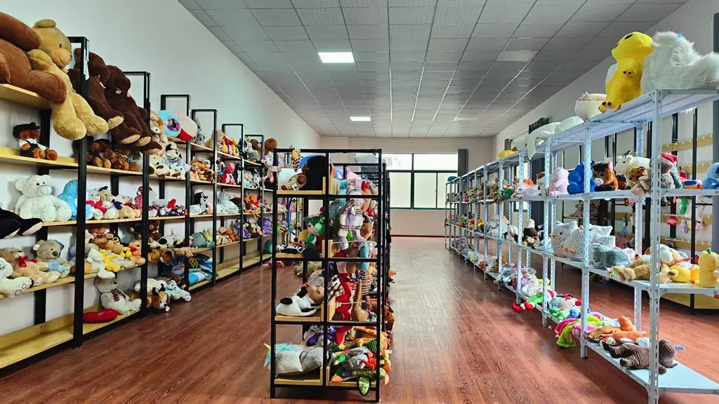 Anhui RON.VE.XIN International Trade Co., Ltd. Electric Plush Toys