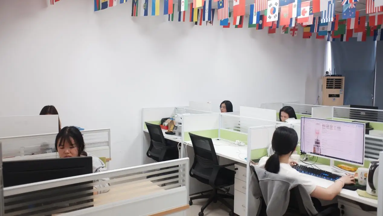 Shenzhen Natural Color Industrial Co., Ltd. Toploader