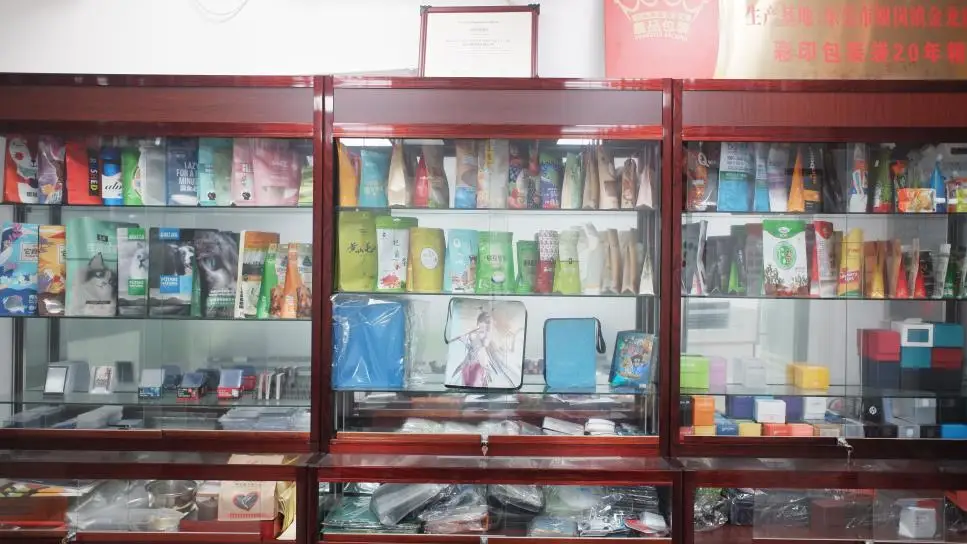Shenzhen Natural Color Industrial Co., Ltd. Card Binder