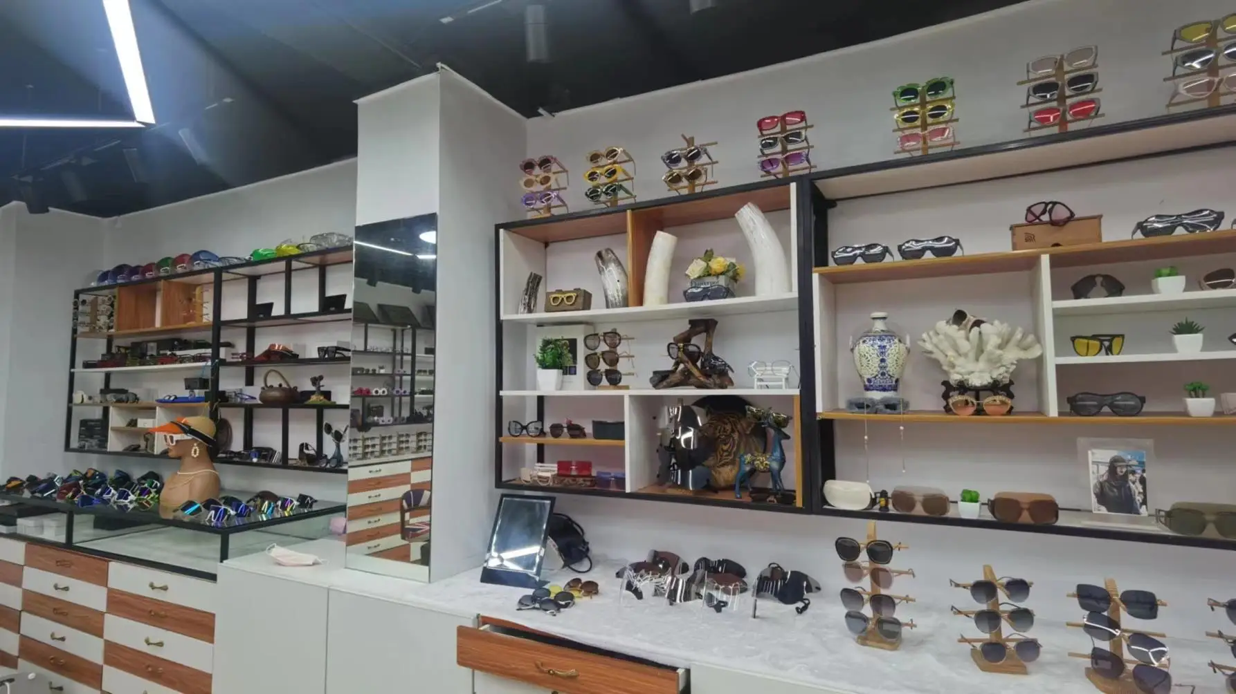 Guangzhou Partagas Glasses Co., Ltd. Sunglasses