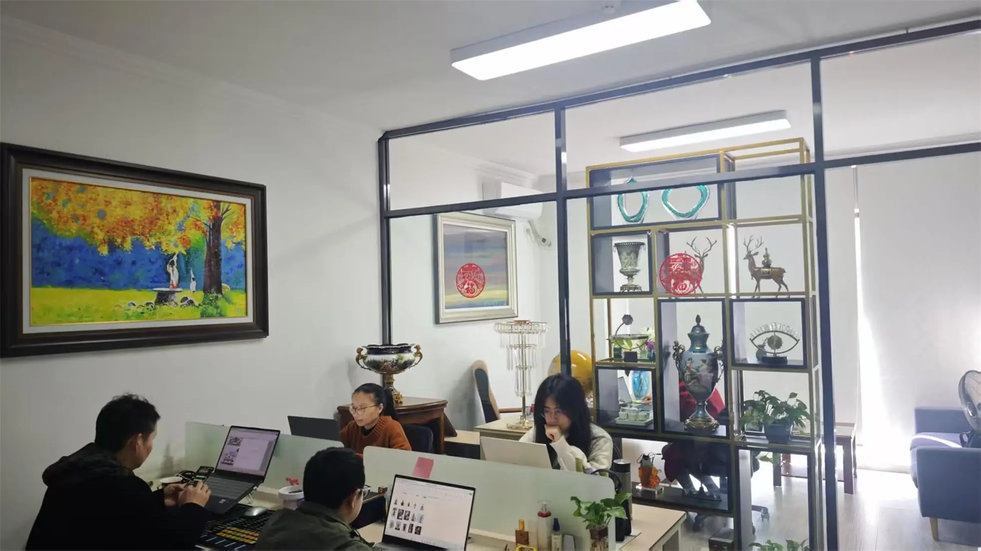 Chengdu Manke Meijia Technology and Culture Co., Ltd. Ceramic Vase