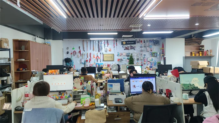 Hunan Dark Horse Tongda Supply Chain Management Co., Ltd. Kaftan