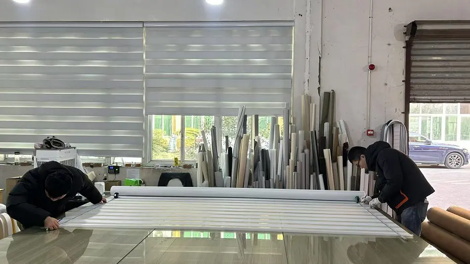 Shaoxing Sisheng Window Decoration Co., Ltd. Roller Blinds