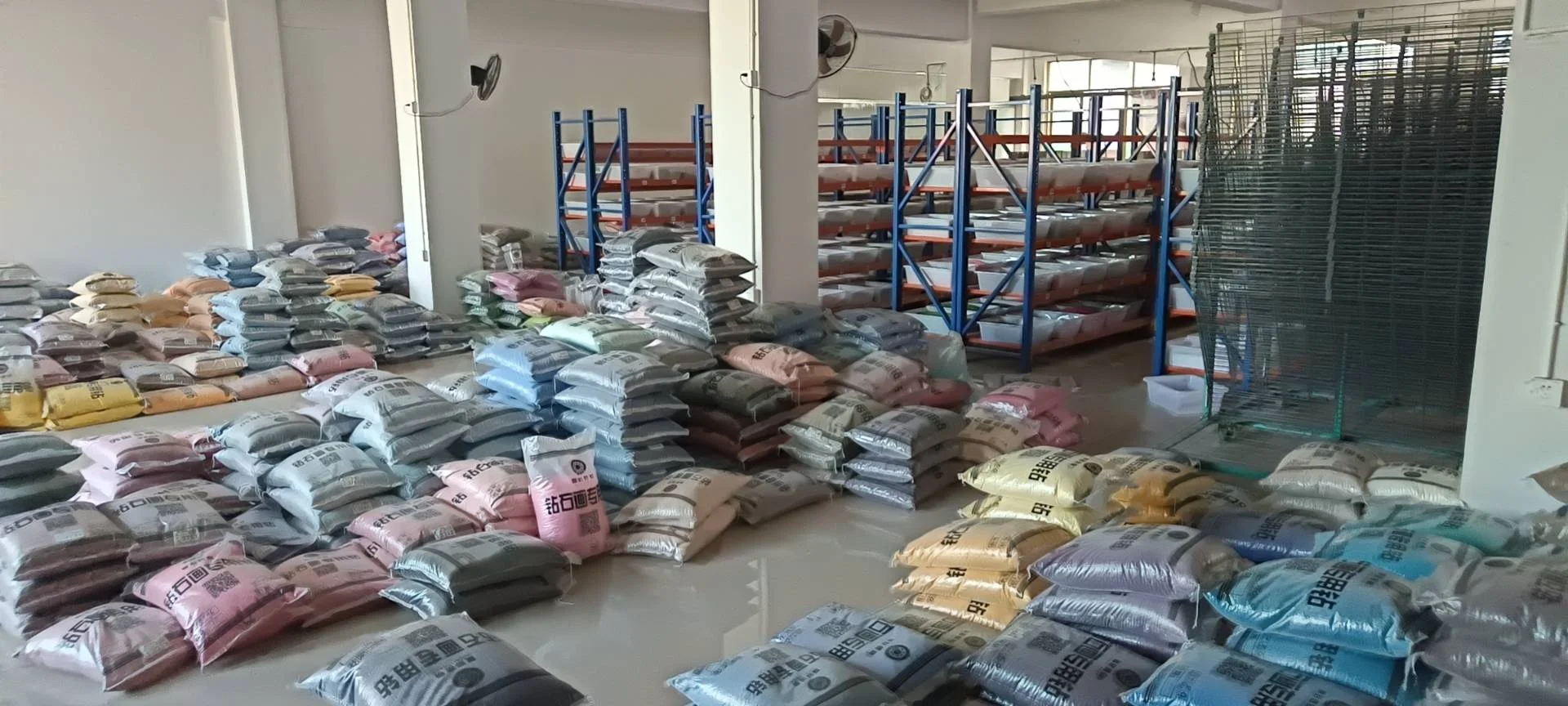 Pujiang Xincai Electronic Commerce Co., Ltd Diamond Paintings