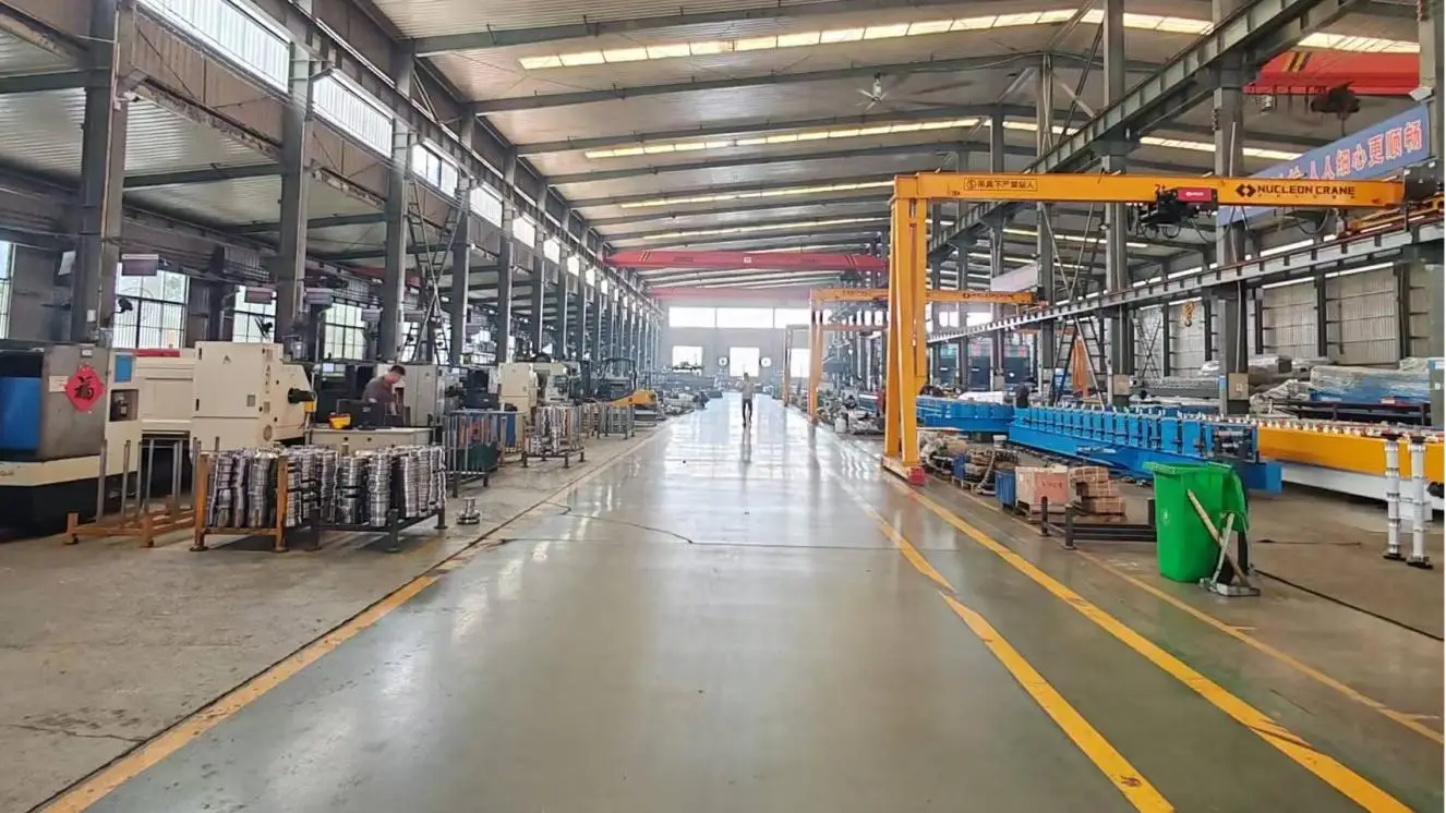 Cangzhou Forward Roll Forming Machinery Manufacturing Co., Ltd. Roll Forming Machine