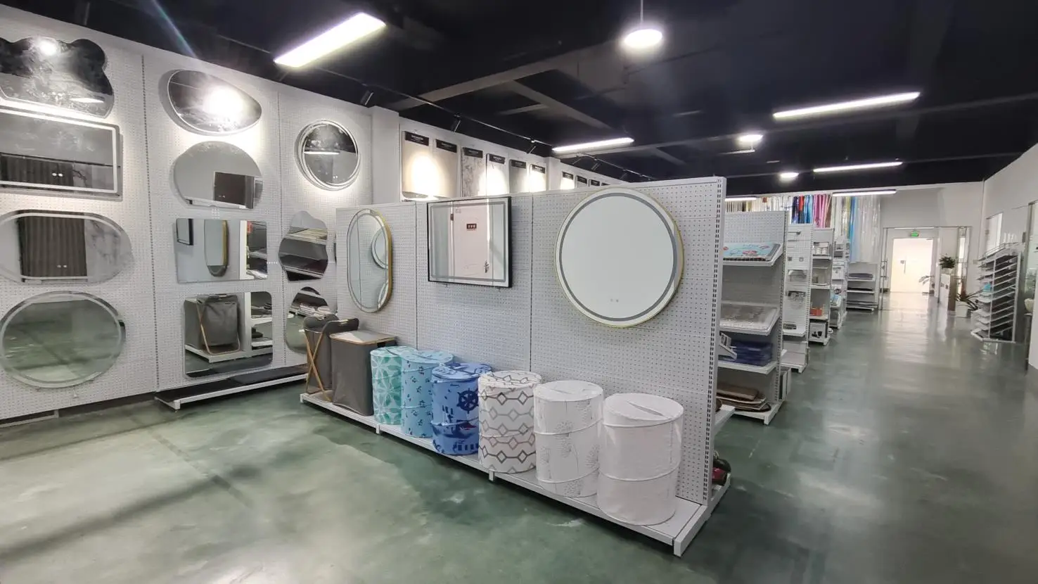 Ningbo Chenfeng Home Decor Co., Ltd. Shower Curtain