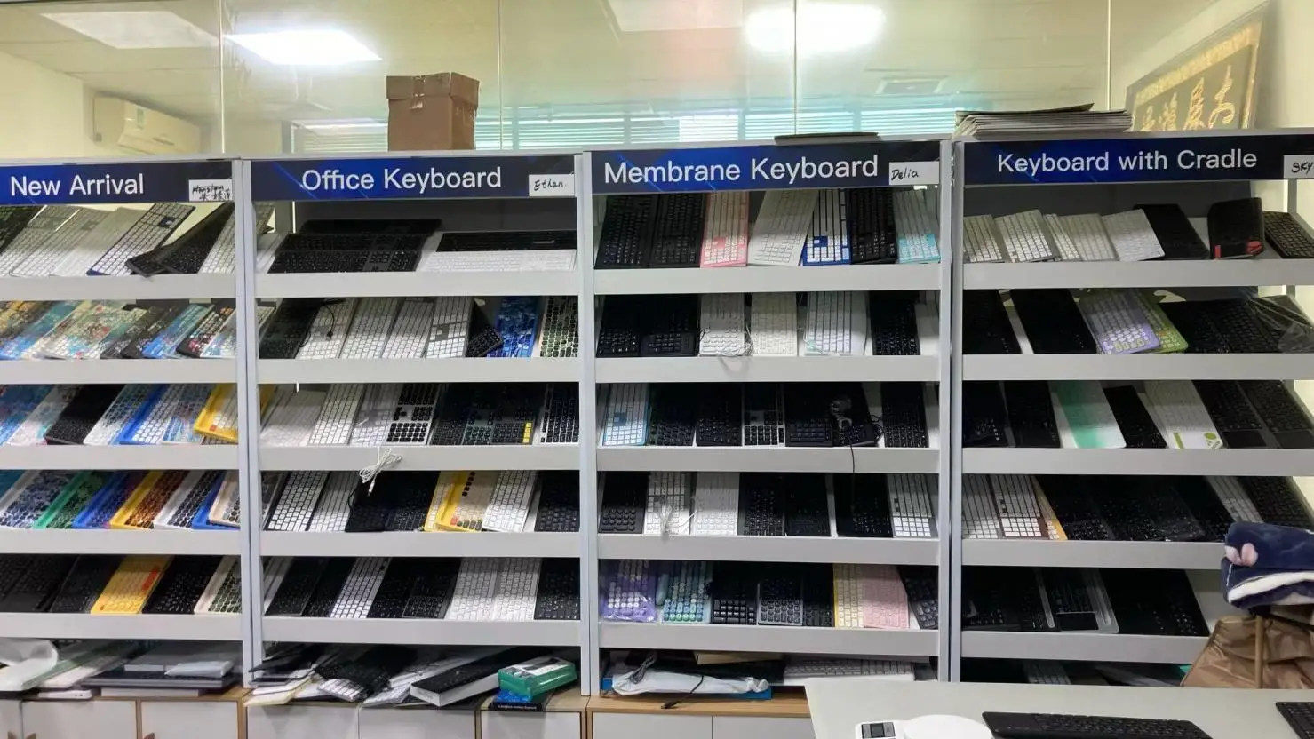 Shenzhen Awireless Electronics Development Limited Bluetooth Keyboard