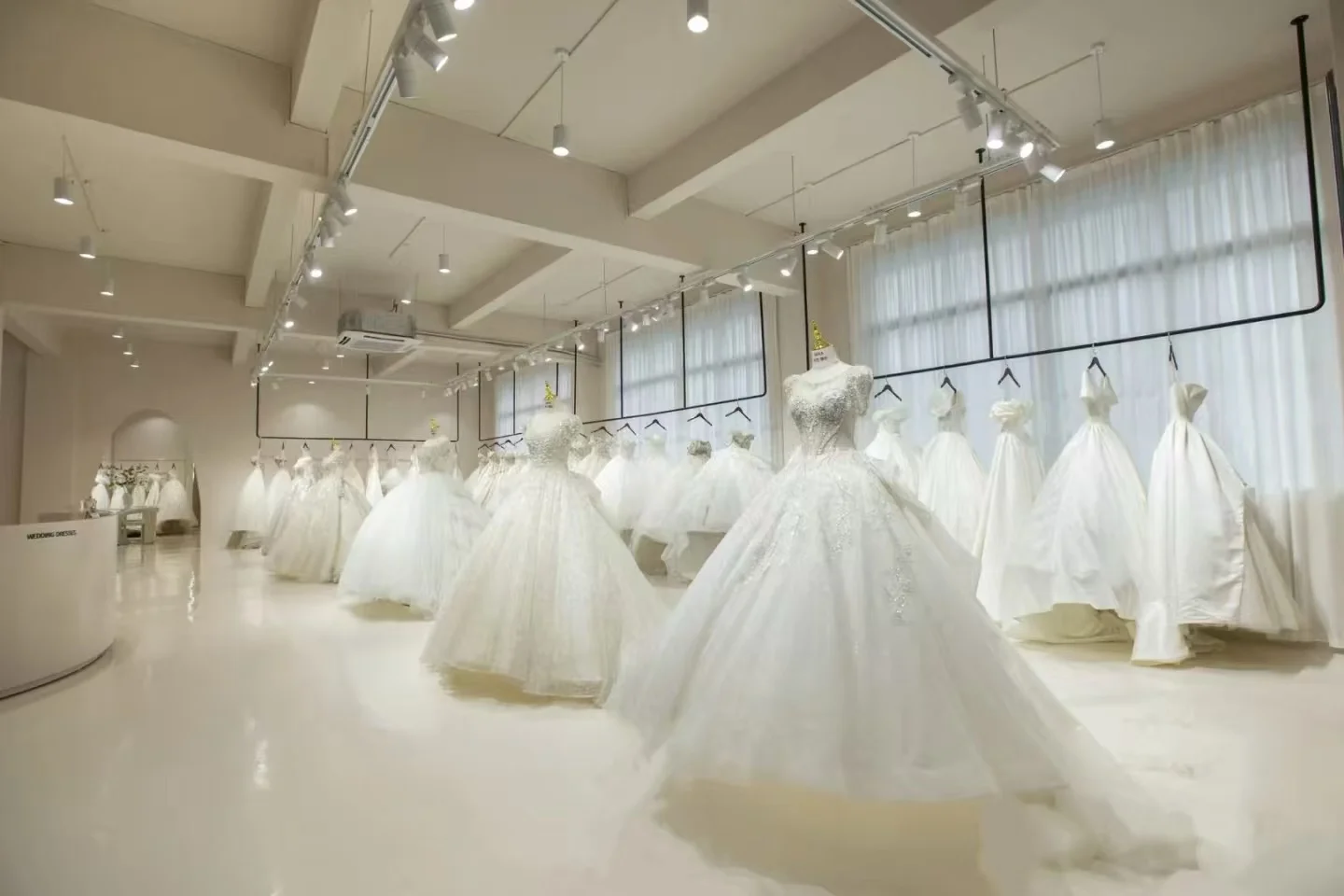 Yiwu Wetong Clothing Co., Ltd. Evening Dress