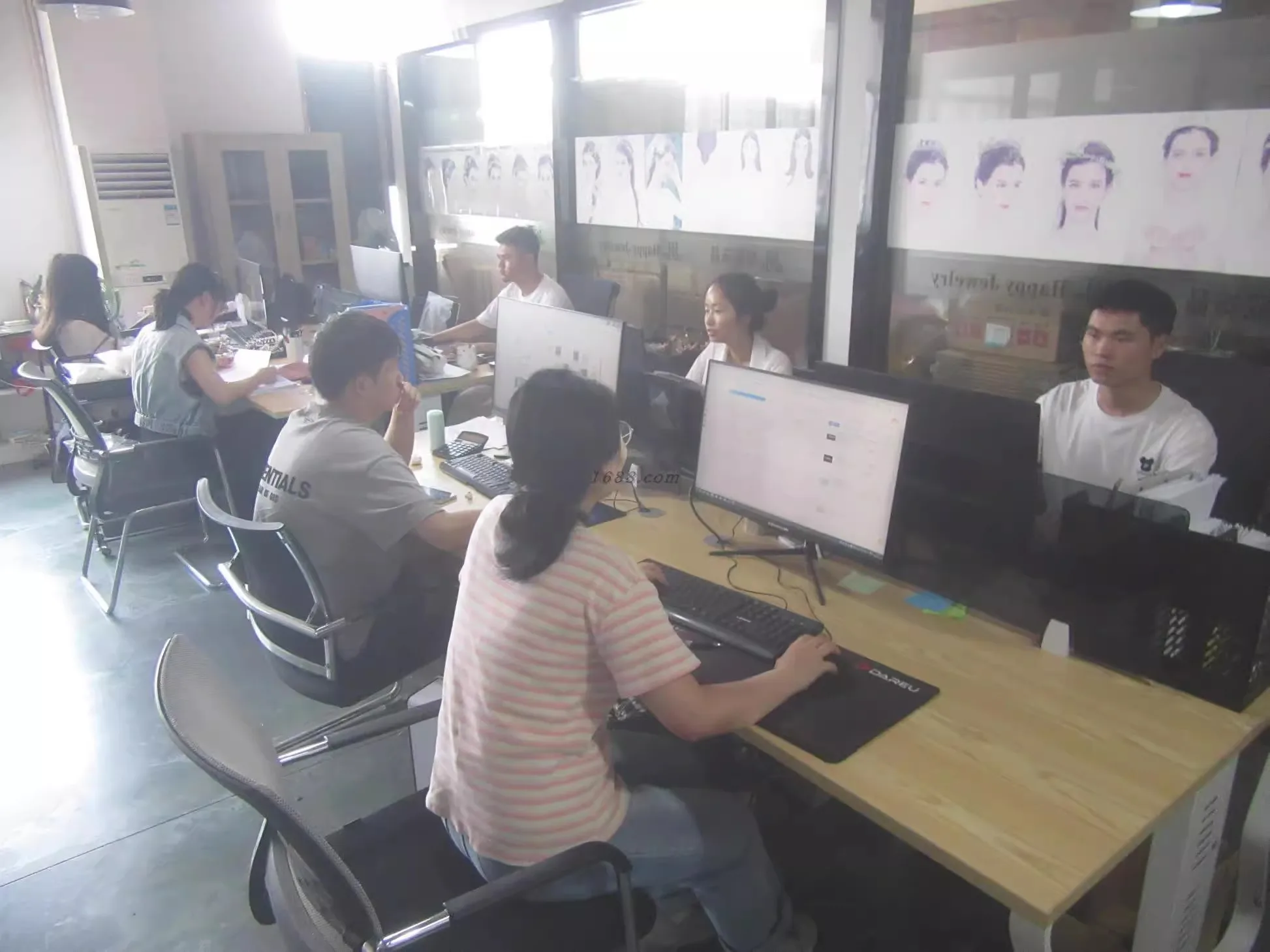 Qiyang Nuonuo E-Commerce Co., Ltd. LED Mask