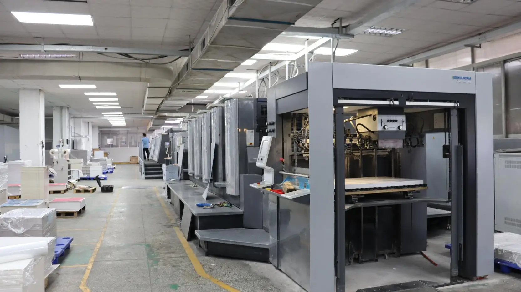 Dongguan Tinahong Paper Printing Co., Ltd. Gift Box