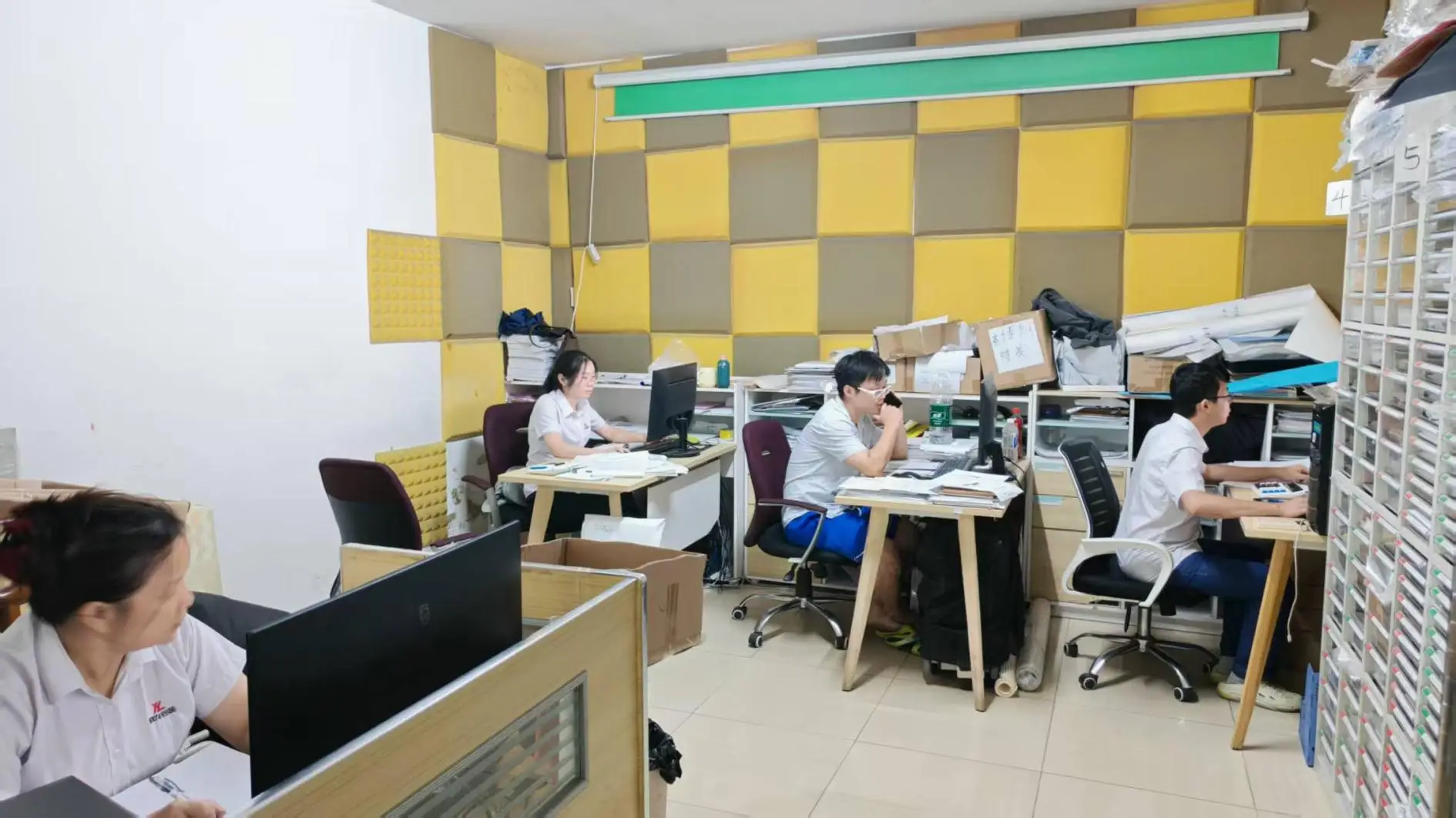 Dongguan Xiaolong Packaging Industry Co., Ltd. Grey Cardboard