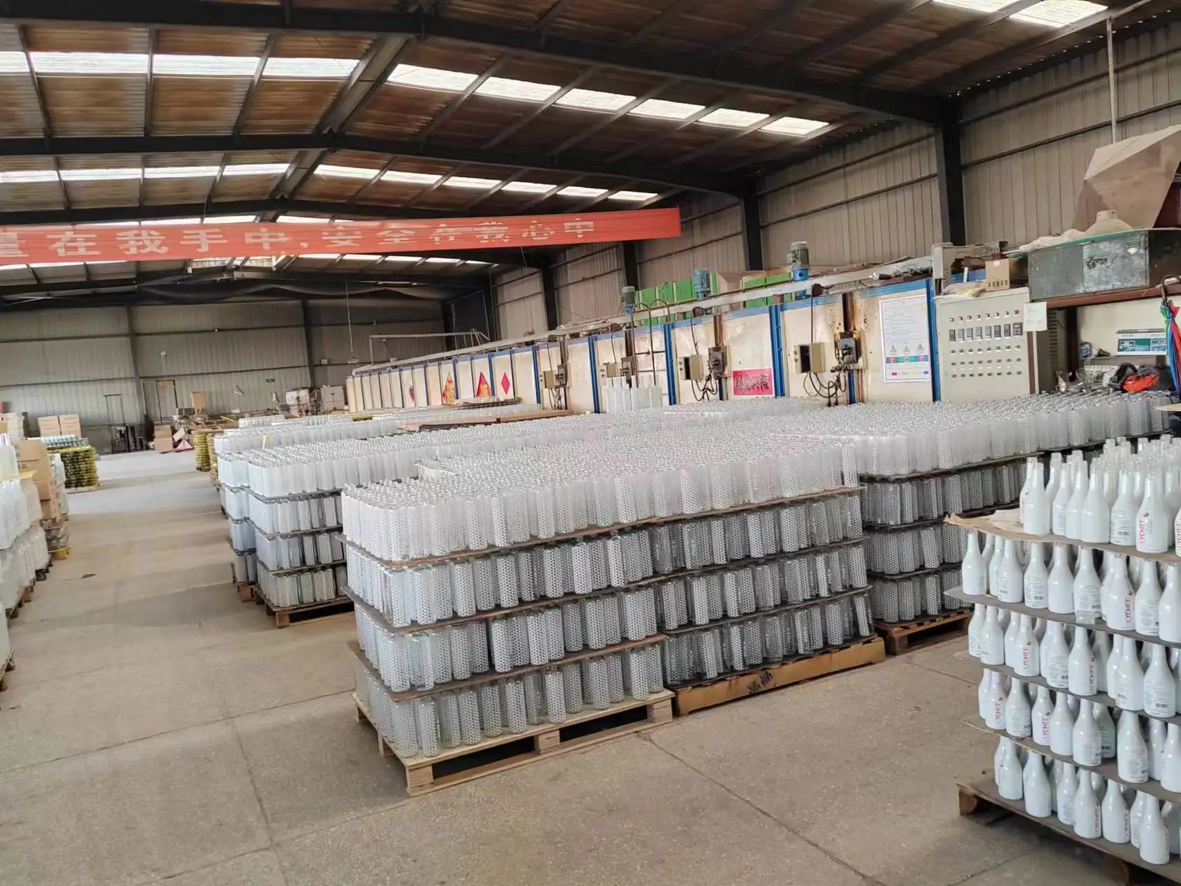 Xuzhou Taihuang Glass Products Co., Ltd. candle containers